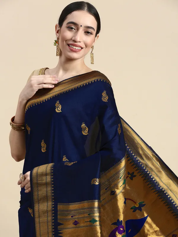 Navy_Blue_Toned_Toned_Pure_Paithani_Silk_Saree_And__Rich_Pallu_With_Unstiched_Blouse_Piece